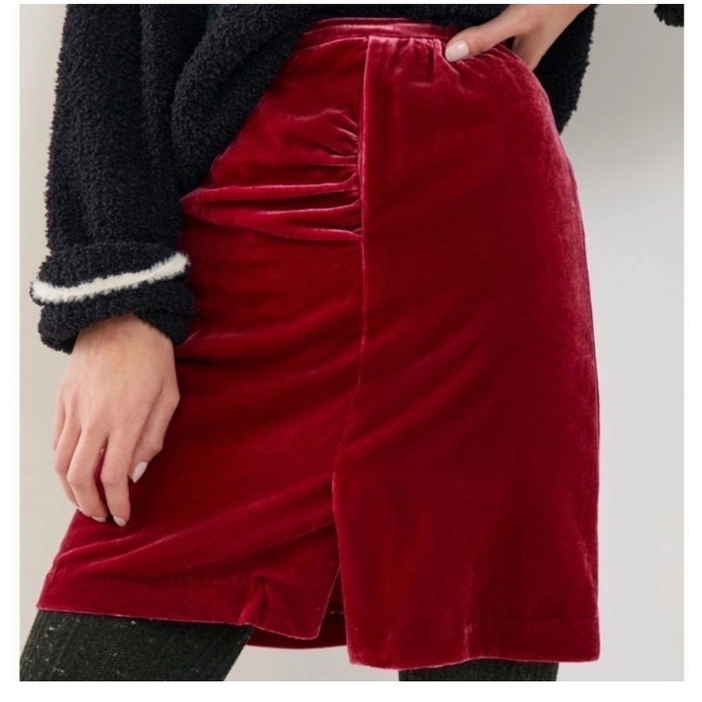 By Anthropologie Raspberry Velvet Ruched Side Slit Mini Skirt 6P NWT